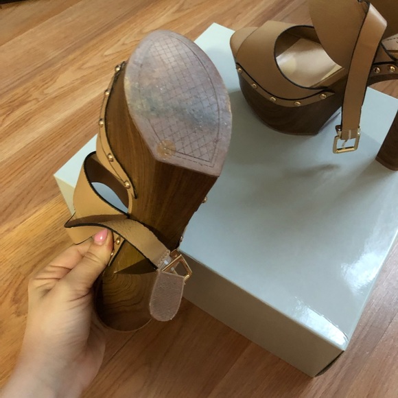 Jessica Simpson pumps - Picture 4 of 5